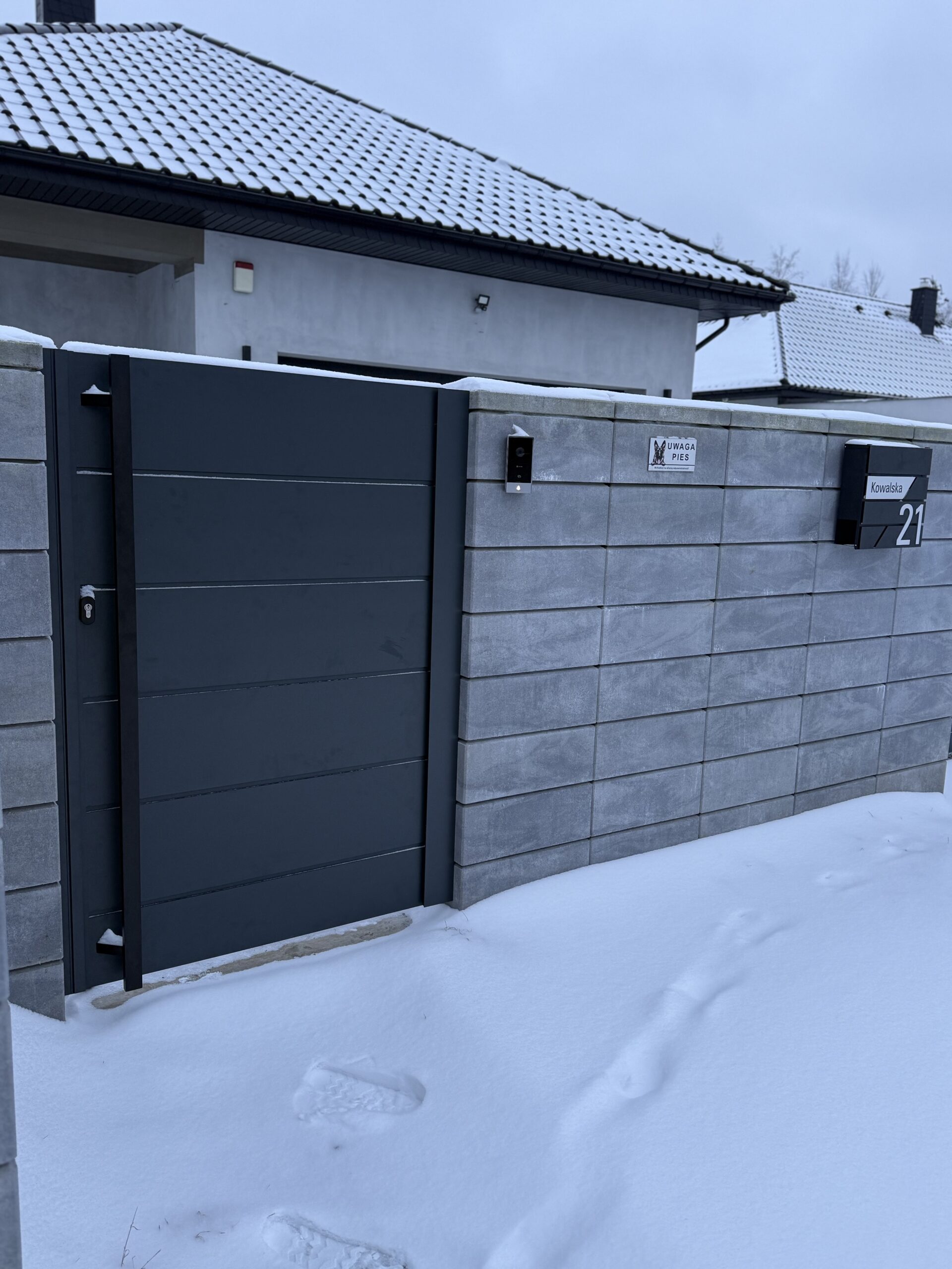 Realizacja Euro Fences: Modern - Myszków 12.2025 - Myszków (zdjęcie 2)