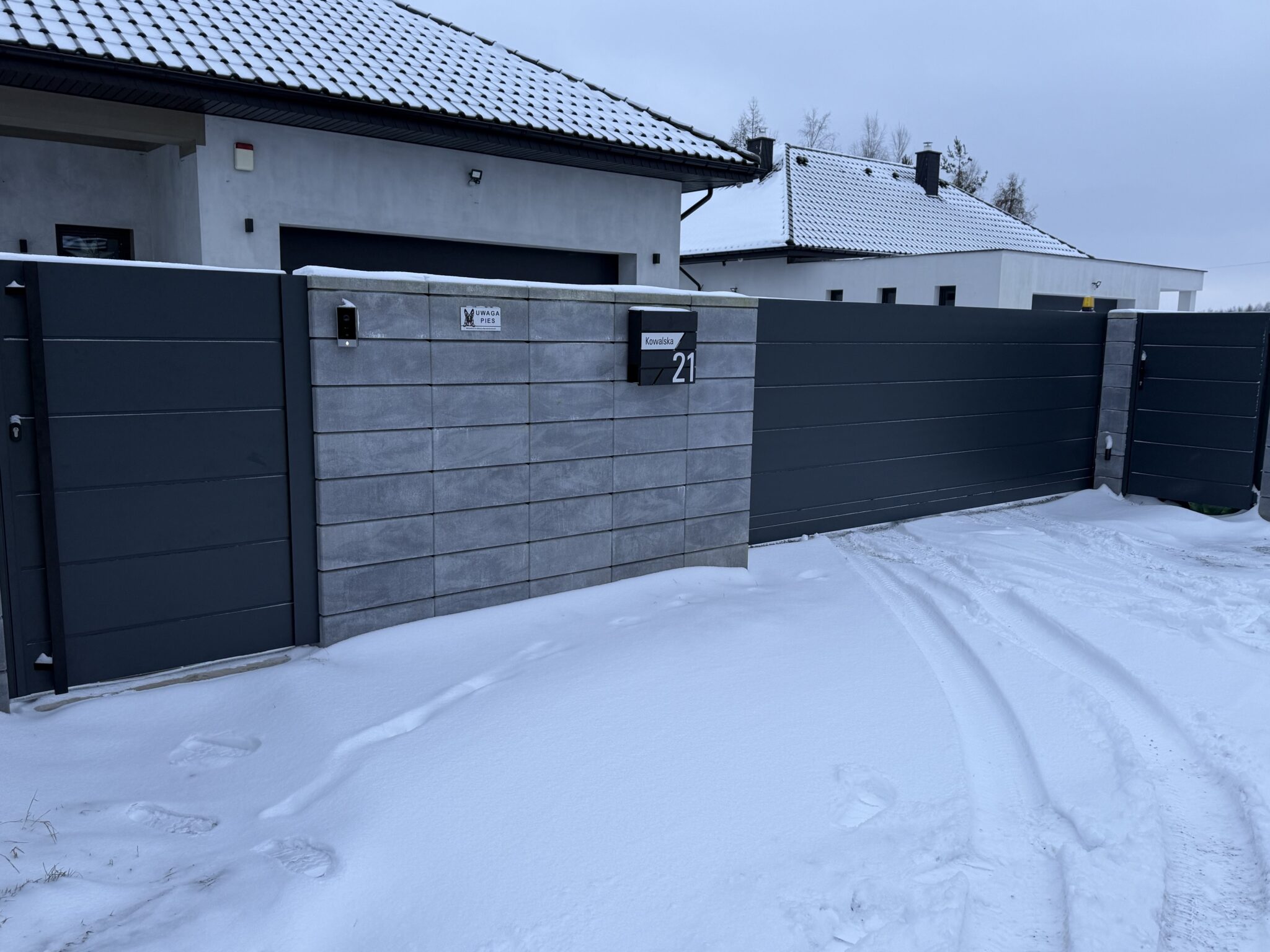 Realizacja Euro Fences: Modern - Myszków 12.2025 - Myszków (zdjęcie 4)