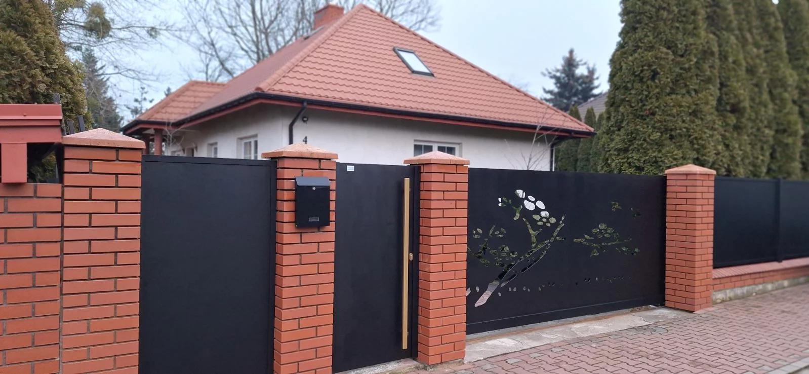 Realizacja Euro Fences: Fire/Pełna blacha – Grodzisk Mazowiecki 01.2025 - Grodzisk Mazowiecki (zdjęcie 1)