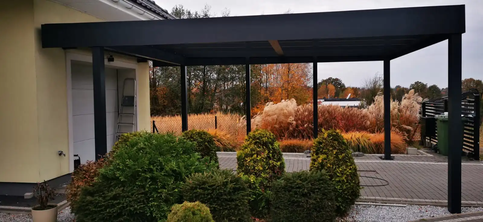 Realizacja Euro Fences: Carport – Tyczyny 10.2025 - Tyczyny (zdjęcie 2)