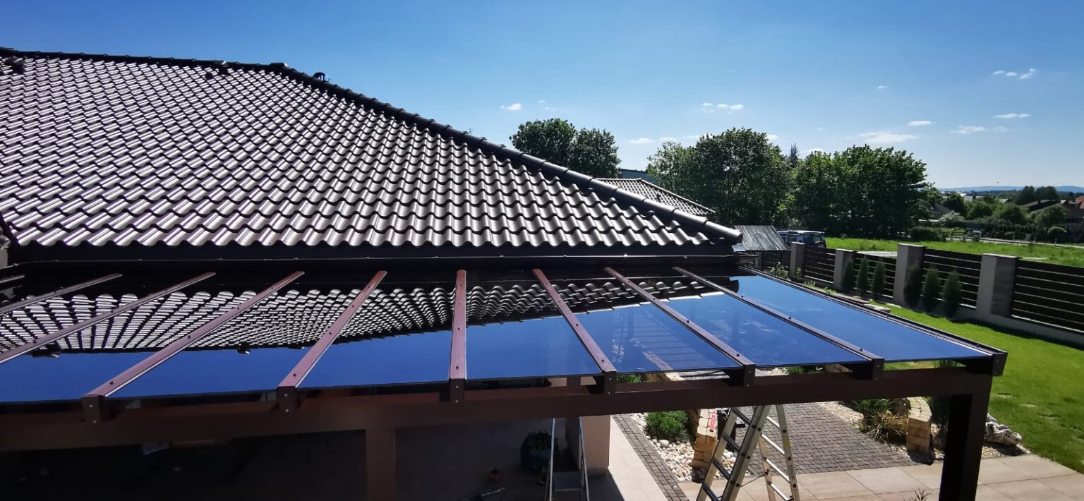 zadaszenie-szklo-aluminium-euro-fences-korczyna